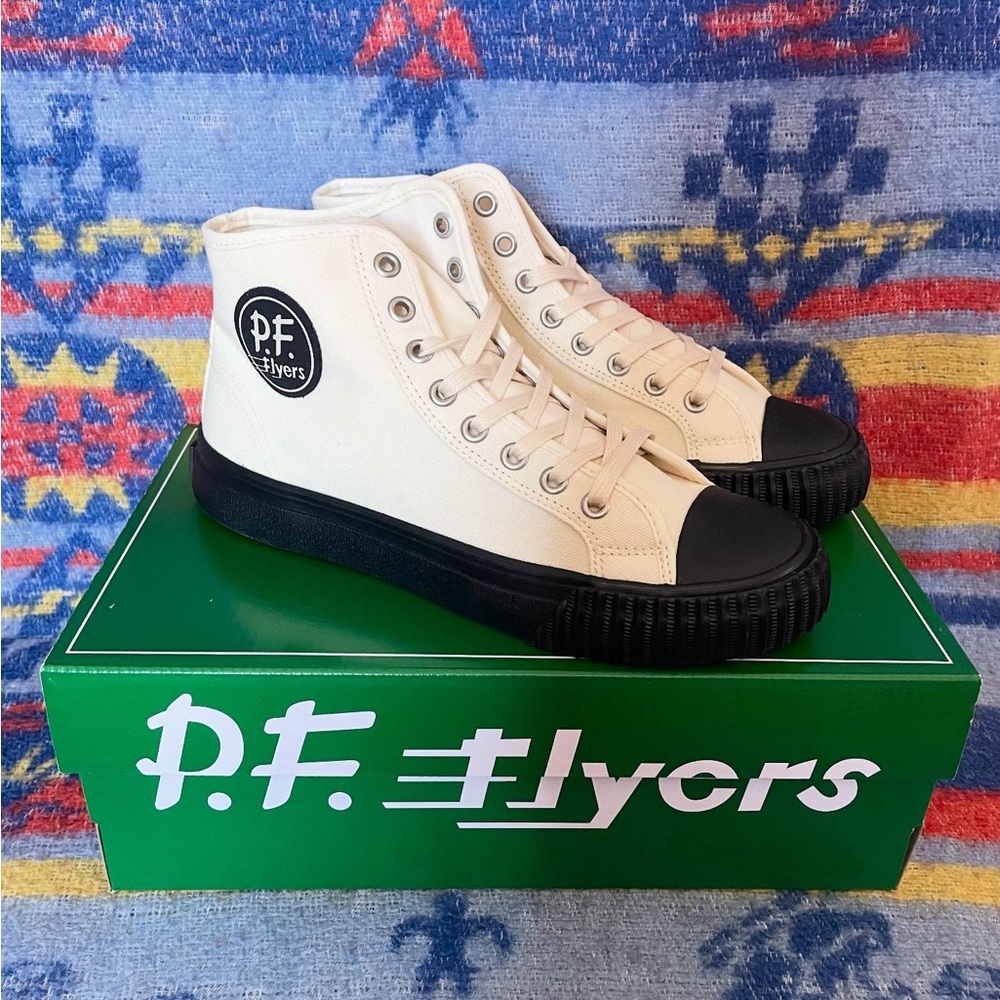 PF Flyers Center Hi in sea salt and black!
